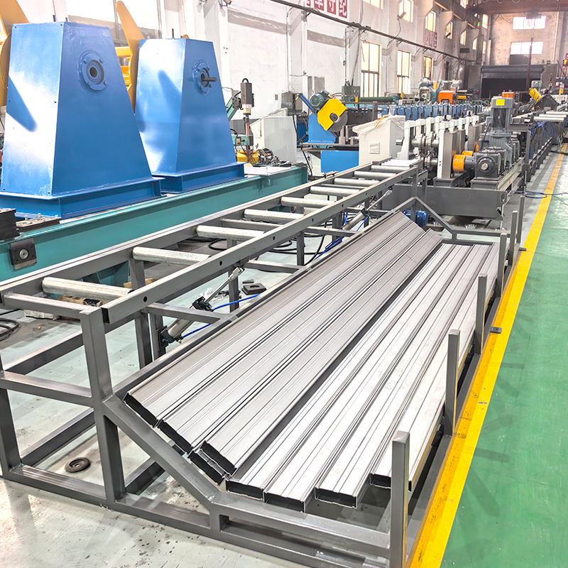 Máquina formadora de rollos de vigas de bastidor