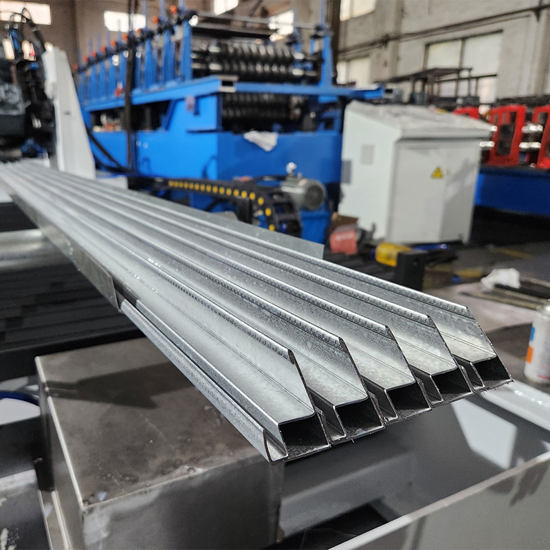 Máquina formadora de rollos de estructura de acero solar （estructura cerrada)