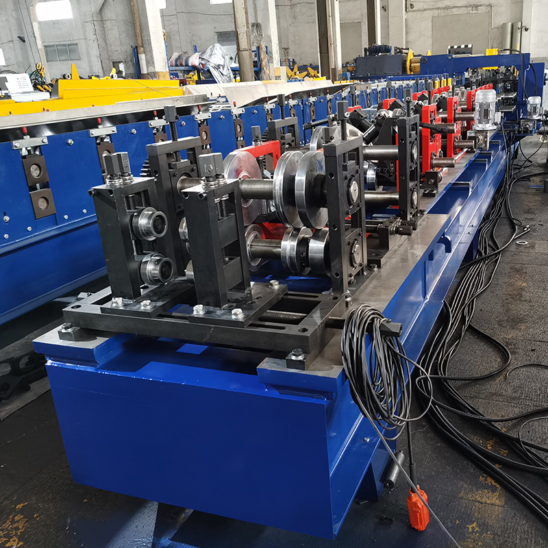 Máquina formadora de rollos de cambio rápido C/U