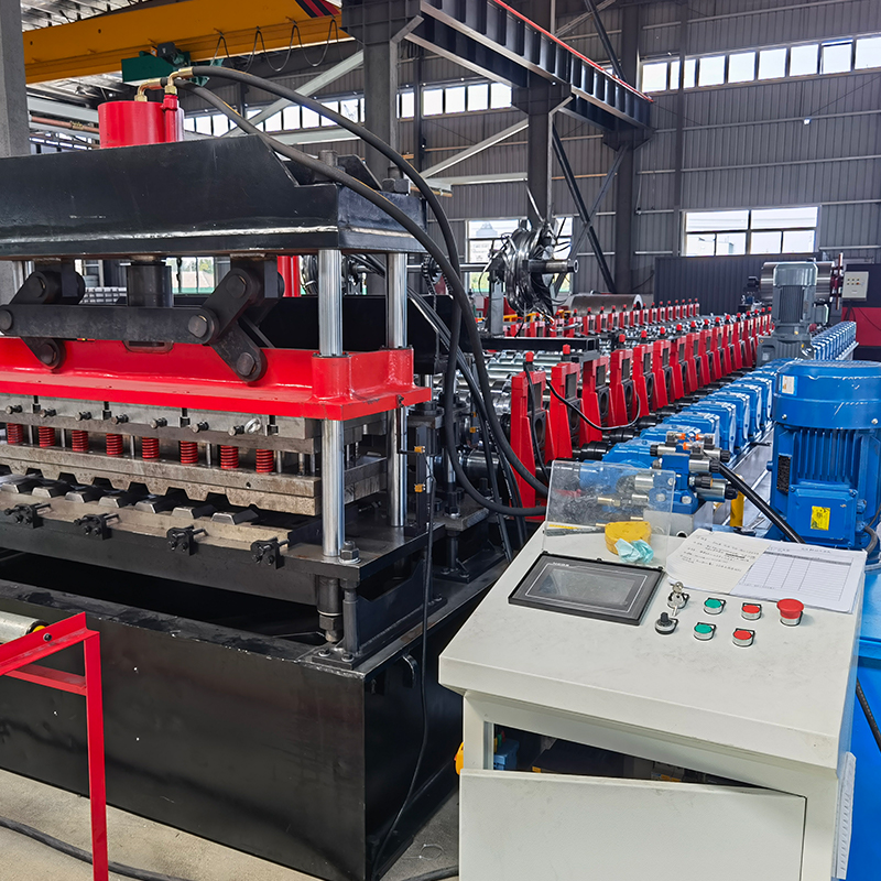 Máquina formadora de rollos de carrocería de camión