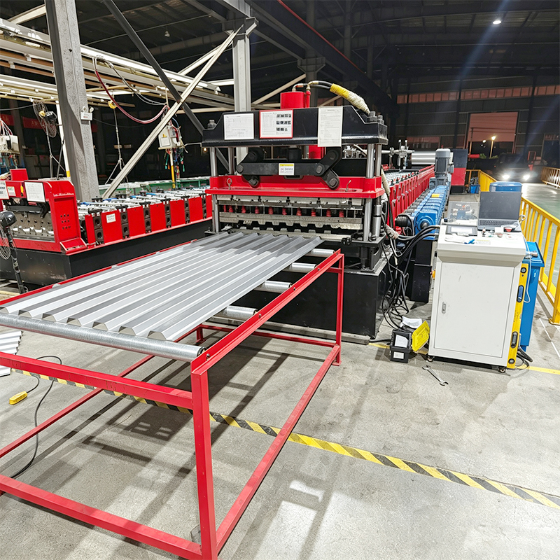 Máquina formadora de rollos de carrocería de camión